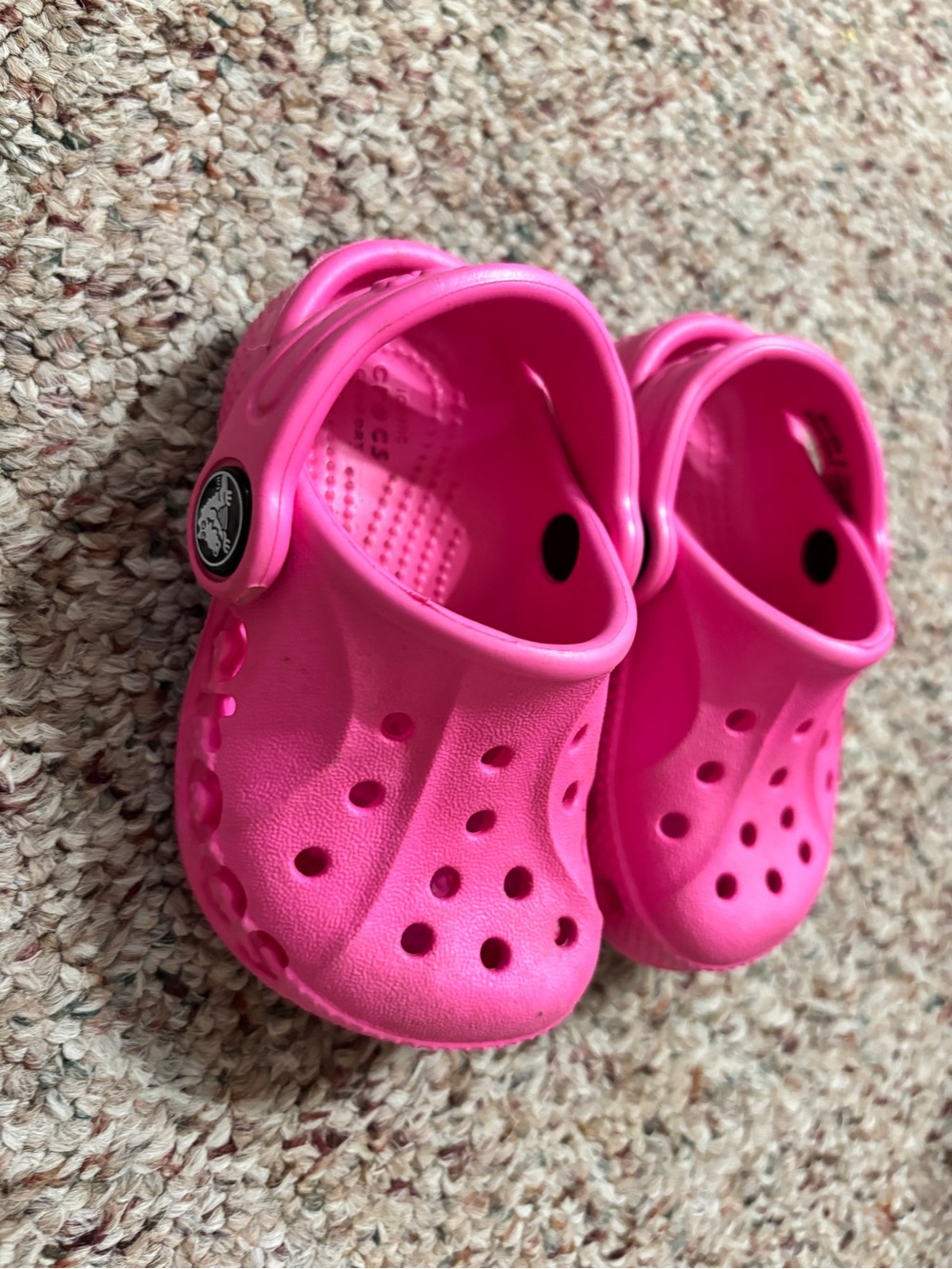 Kids Pink classic crocs size C4